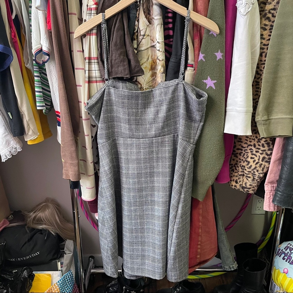 PLAID LACE UP DRESS - Picture 2 of 3